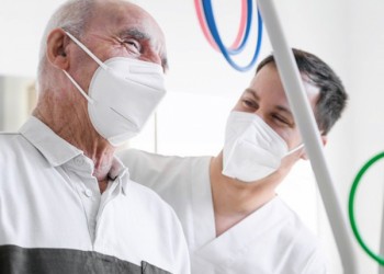 ¿Dónde se realiza la rehabilitación geriátrica?